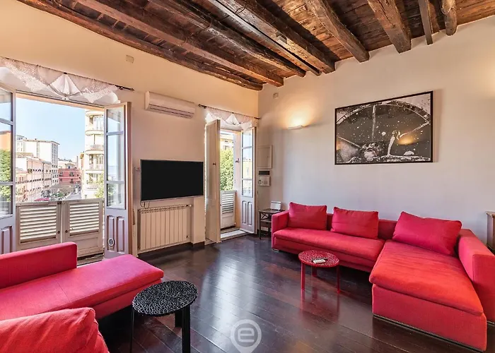 Piazza Yenne Apartment